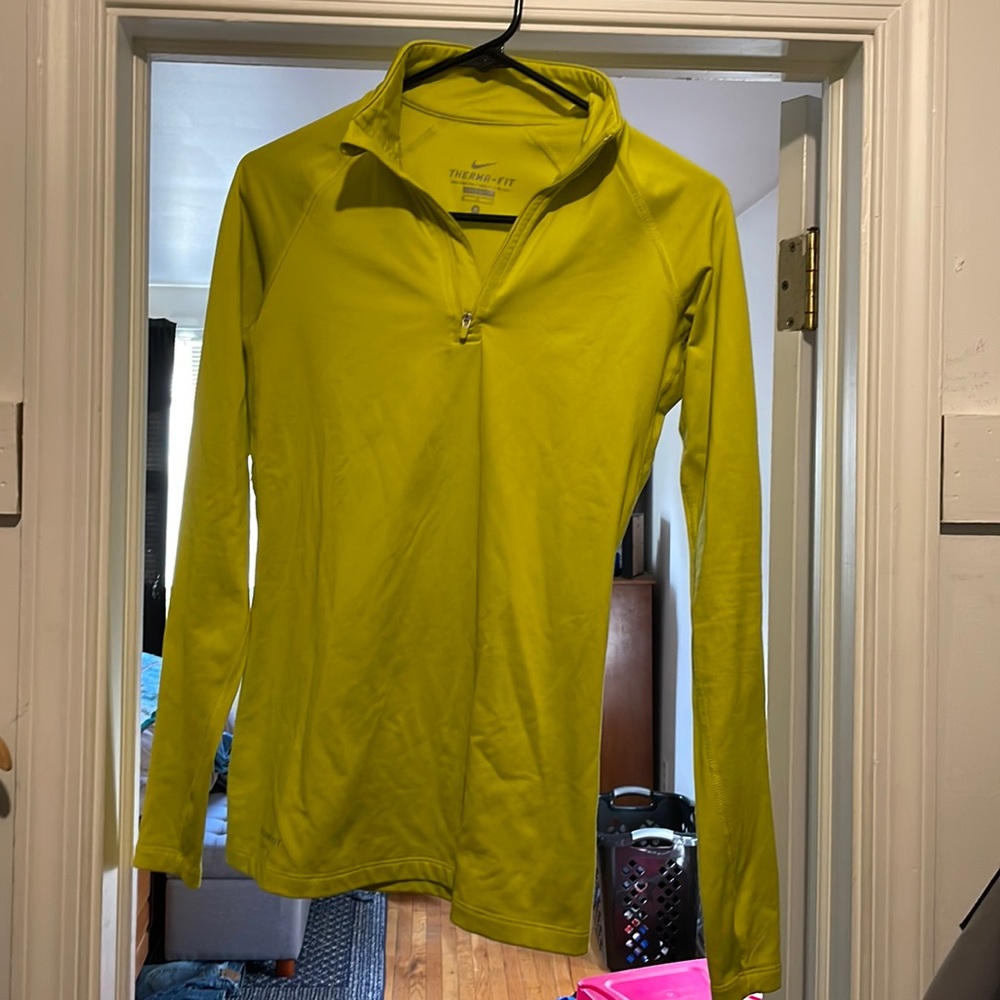 Fitted Therma Fit long sleeve